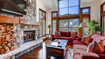 Meadows Townhome 4 Bedroom | Living area | LCD TV