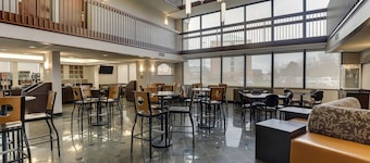 Drury Inn & Suites Columbus Dublin