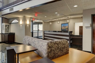 Drury Inn & Suites Columbus Dublin
