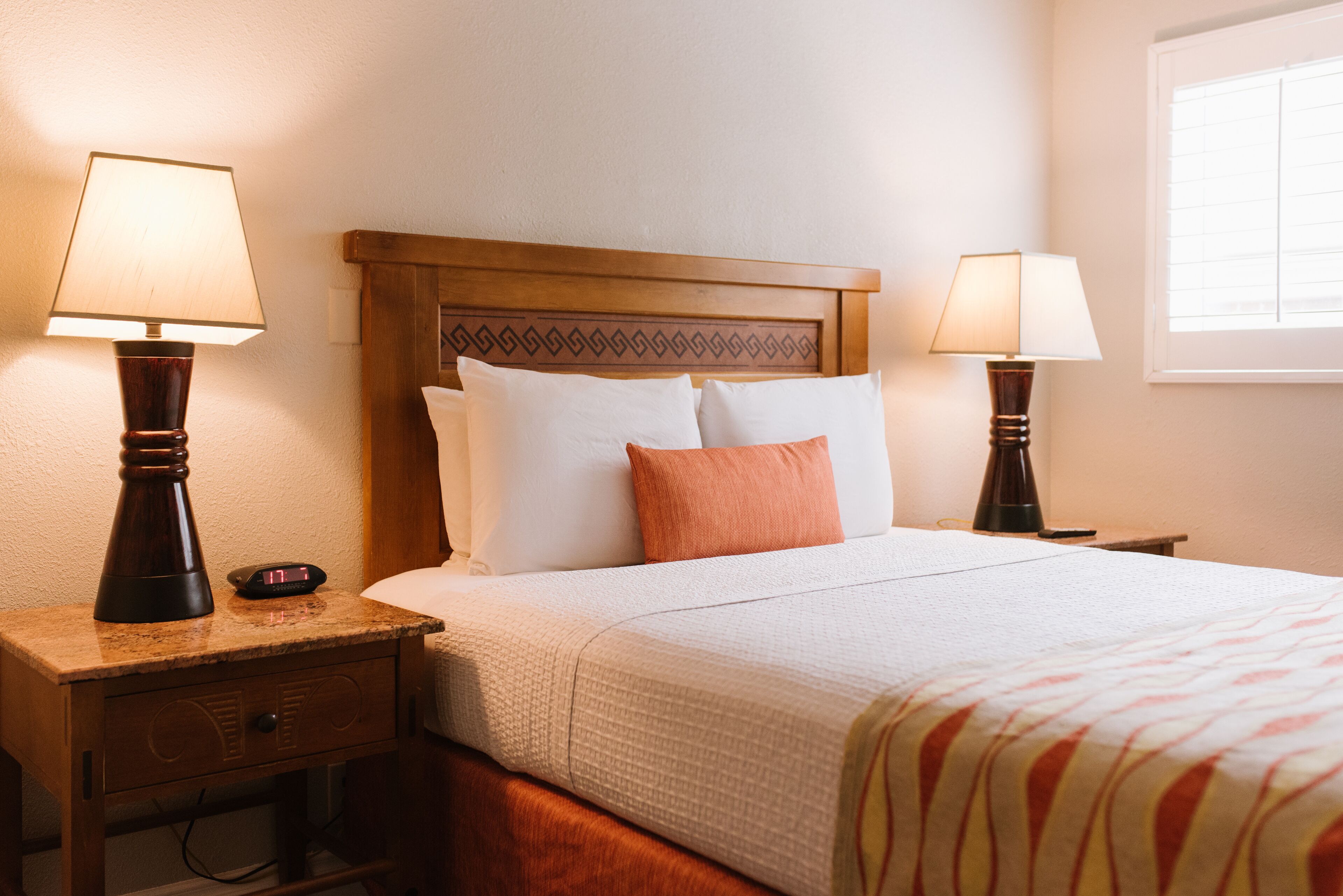 standard room, 1 queen bed | desk, iron/ironing board, free wifi, bed sheets