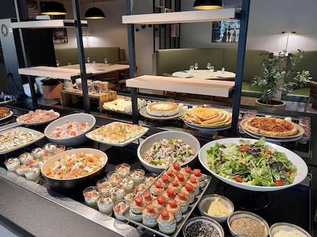 Se sirven almuerzos y cenas, cocina francesa. Campanile PRIME - Lyon Centre Gare Part Dieu