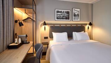 Kamar Superior, 1 Tempat Tidur King | Seprai premium, meja kerja, dan ruang kerja ramah laptop