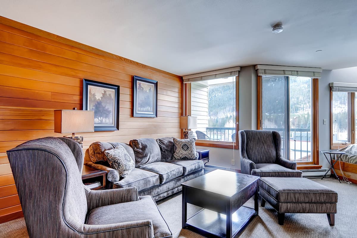 Condo, 1 Bedroom | 1 bedroom, in-room safe, individually decorated, individually furnished