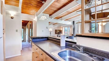 Condo, 1 Bedroom (Key Condo, 1 Bath) | Private kitchen | Fridge, microwave, coffee/tea maker