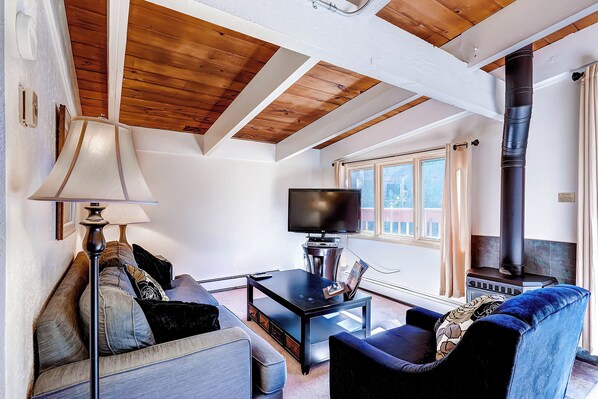 Condo, 1 Bedroom (Key Condo, 1 Bath) | Living area | TV - Mountain House, A Vail Resorts Property (Keystone)