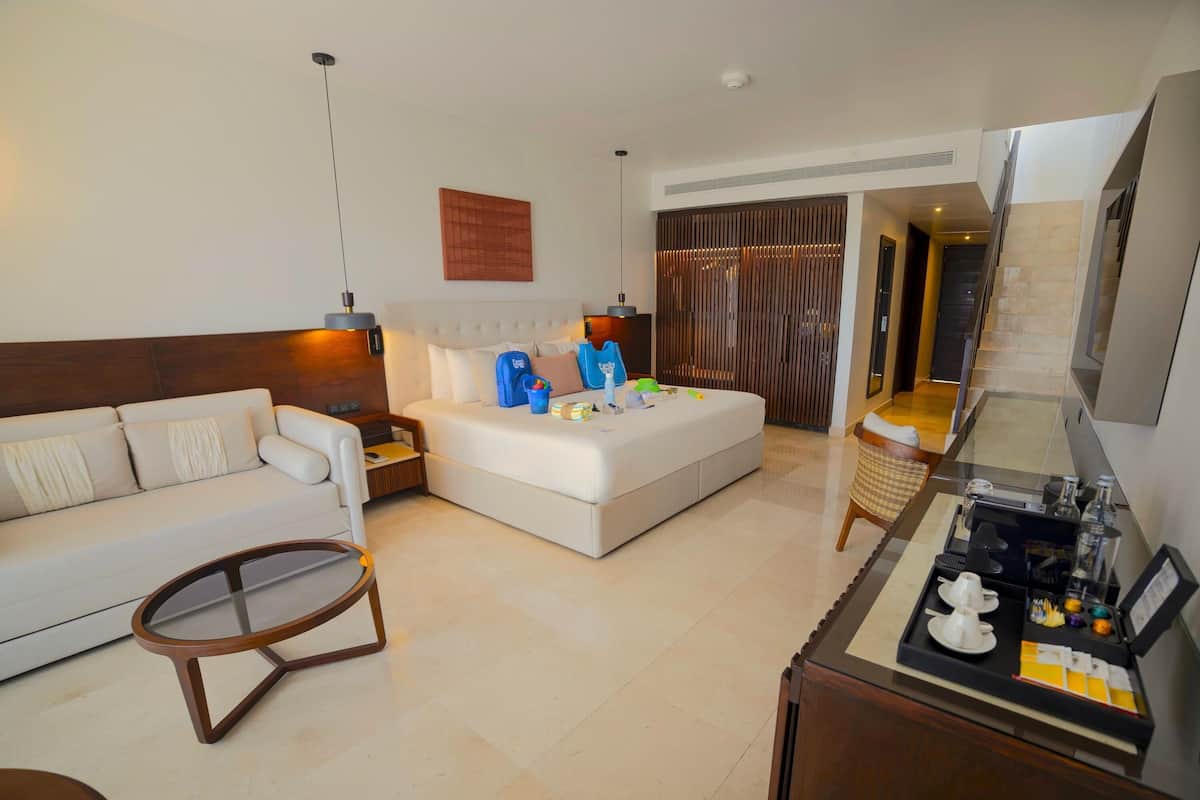 1 bedroom, minibar, in-room safe, desk