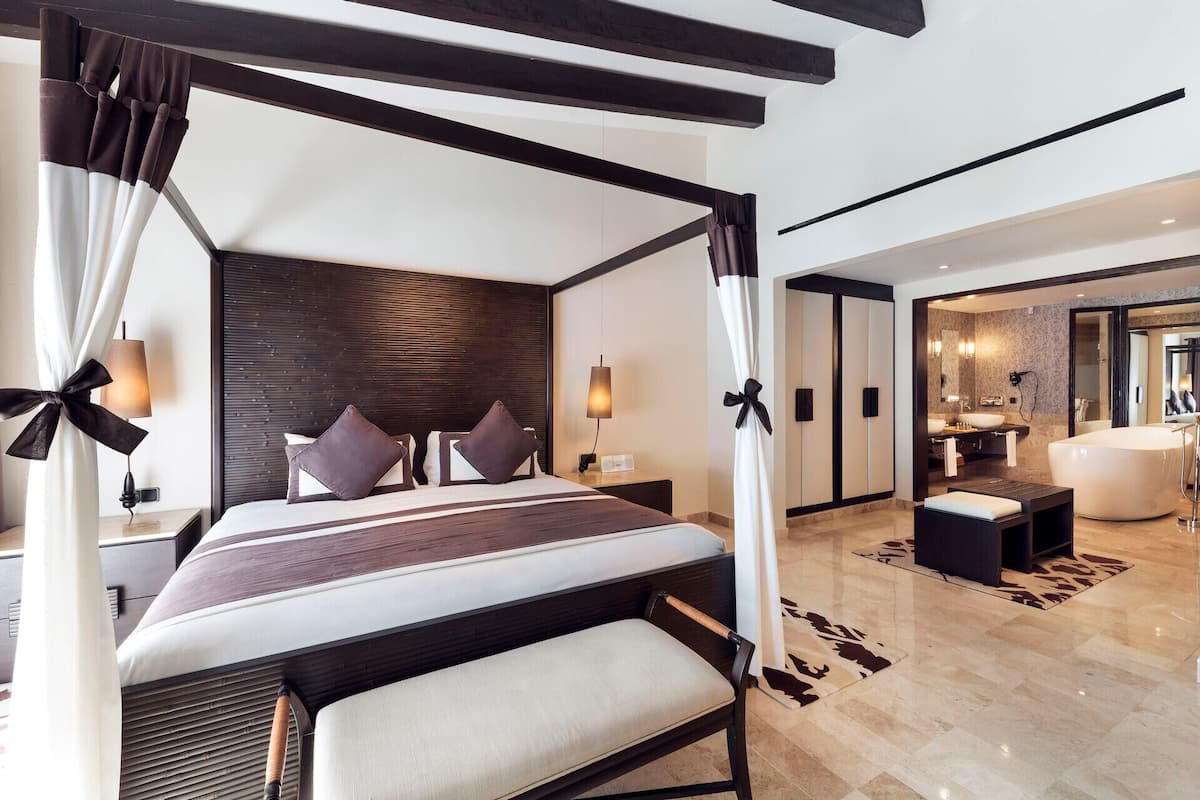 1 bedroom, minibar, in-room safe, desk