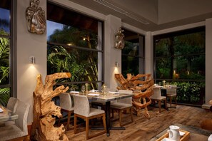 12 Restaurants, Frühstück, Mittagessen, Abendessen, italienische Küche