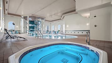 Bồn tắm spa trong nhà