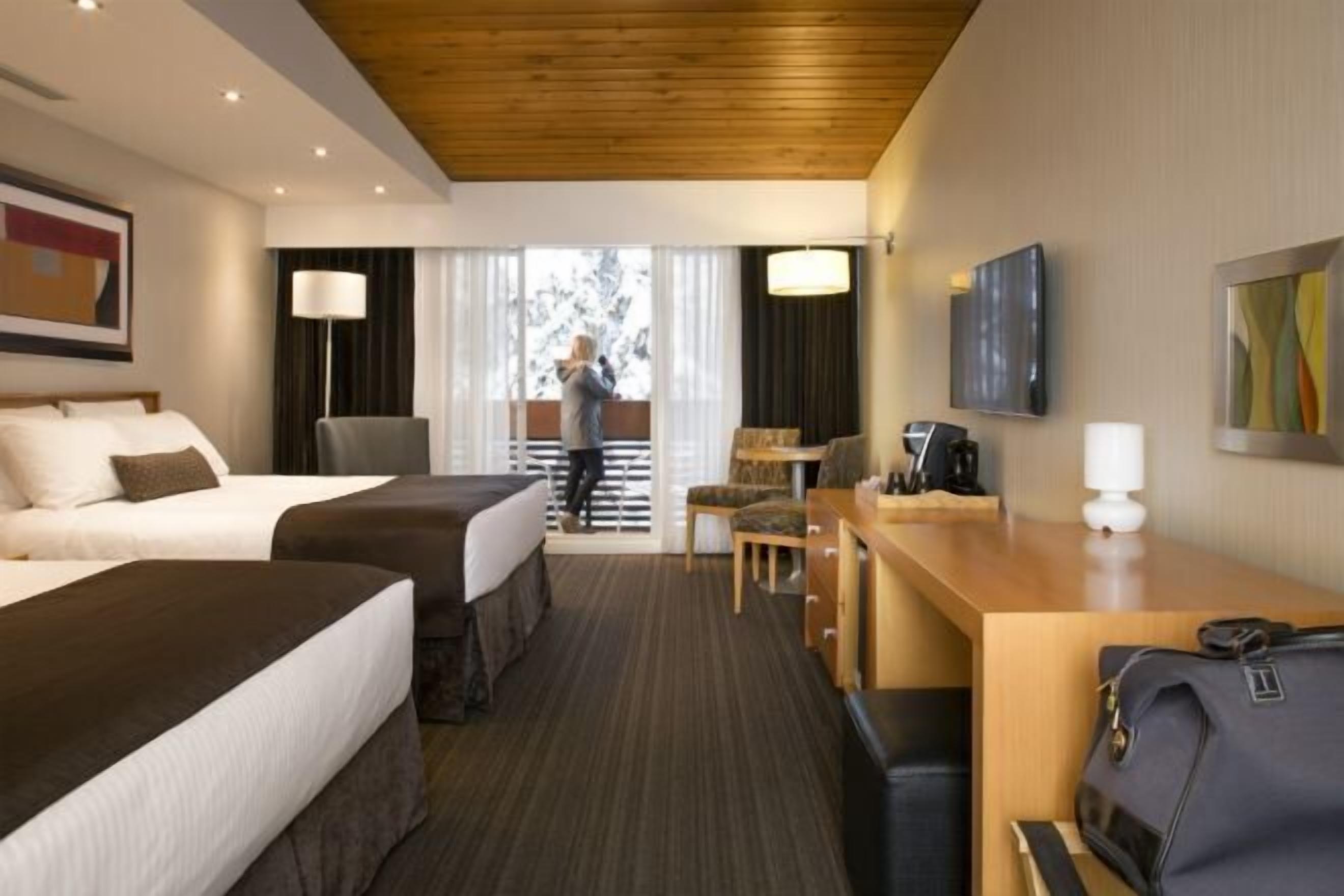 Zimmersafe, Bügeleisen/Bügelbrett, kostenloses WLAN, Bettwäsche