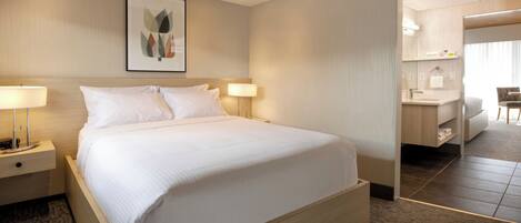 Premium Room (2 Queen beds with bath)