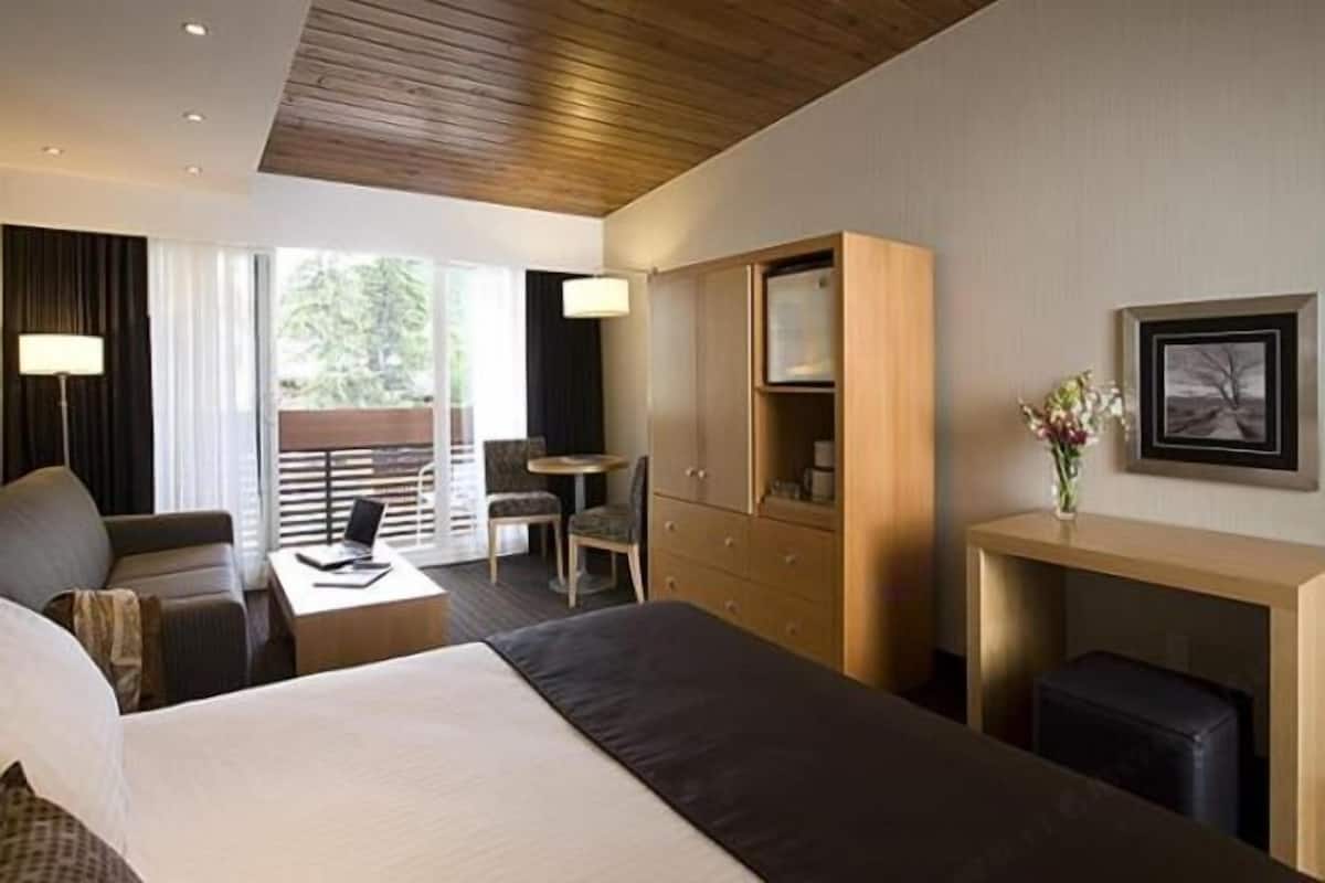 1 chambre, coffres-forts dans les chambres, fer et planche à repasser
