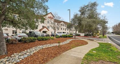 Hawthorn Suites by Wyndham Rancho Cordova/Folsom