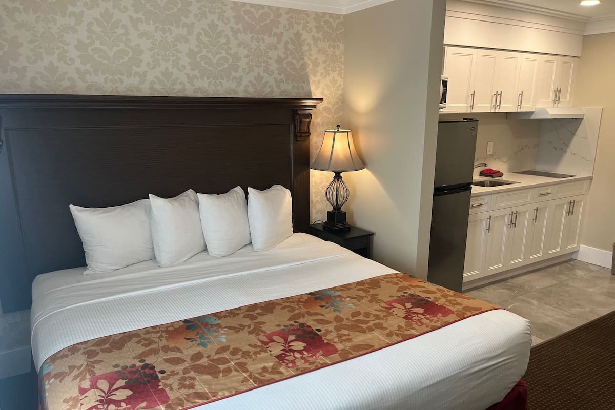 Ropa de cama de alta calidad y escritorio