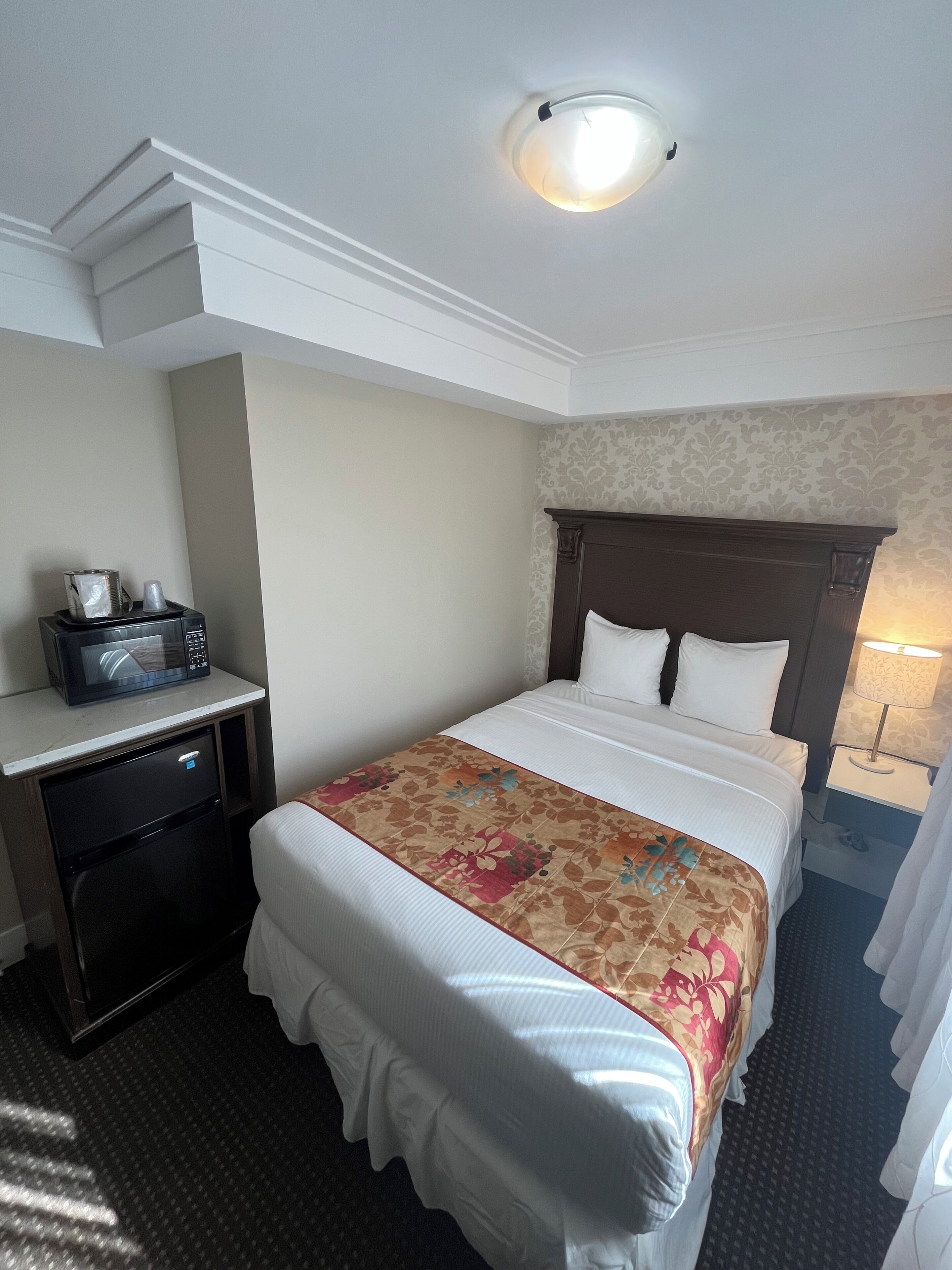 Basic Room, 1 Double Bed