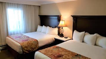 Standardzimmer, 2 Queen-Betten | Hochwertige Bettwaren, Schreibtisch, Bügeleisen/Bügelbrett