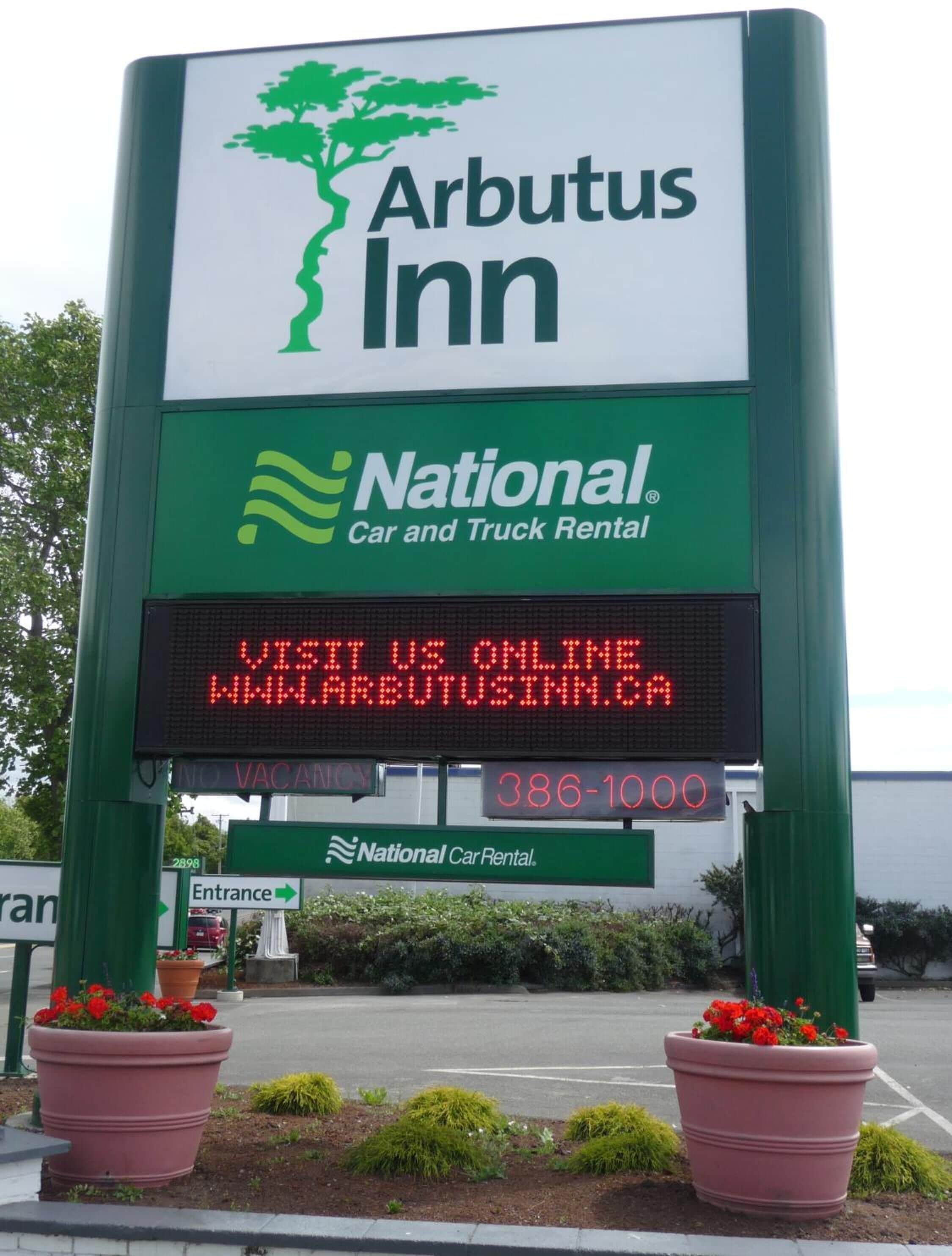 Photo - Arbutus Inn
