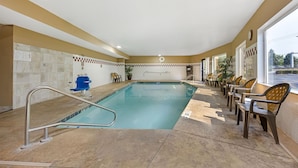 Indoor pool - Best Western Wilsonville Inn & Suites (Wilsonville)