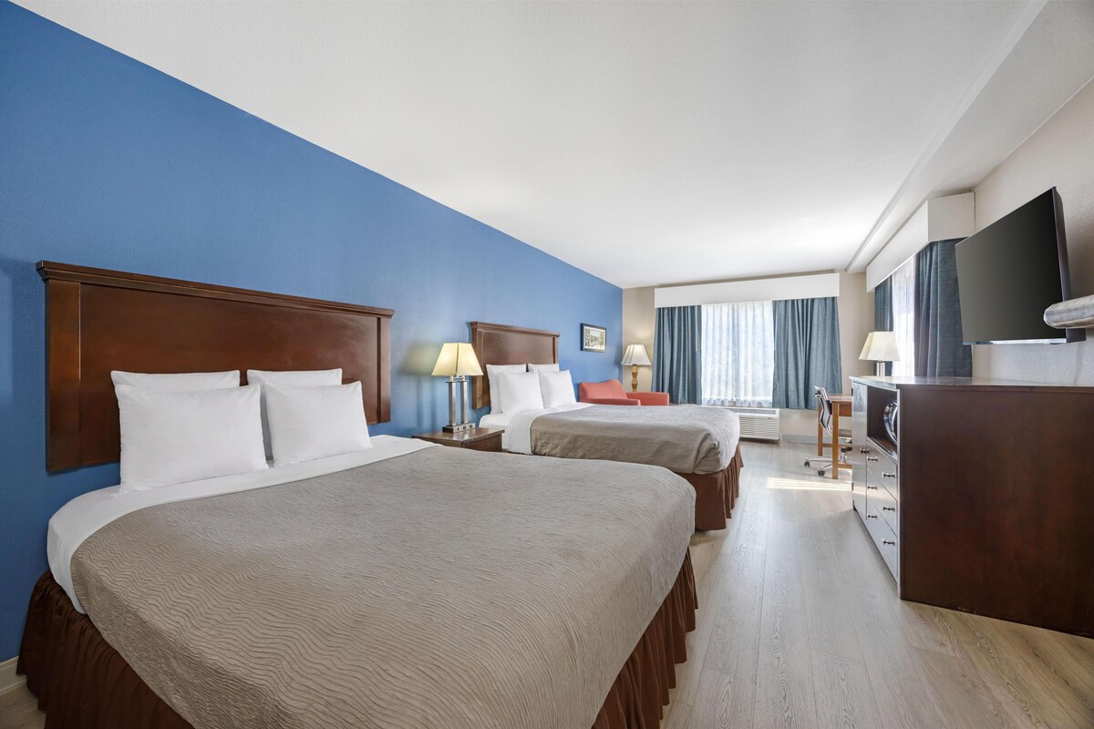 Standard Room, 2 Queen Beds, Non Smoking, Refrigerator & Microwave