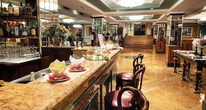 Santa Barbara Hotel