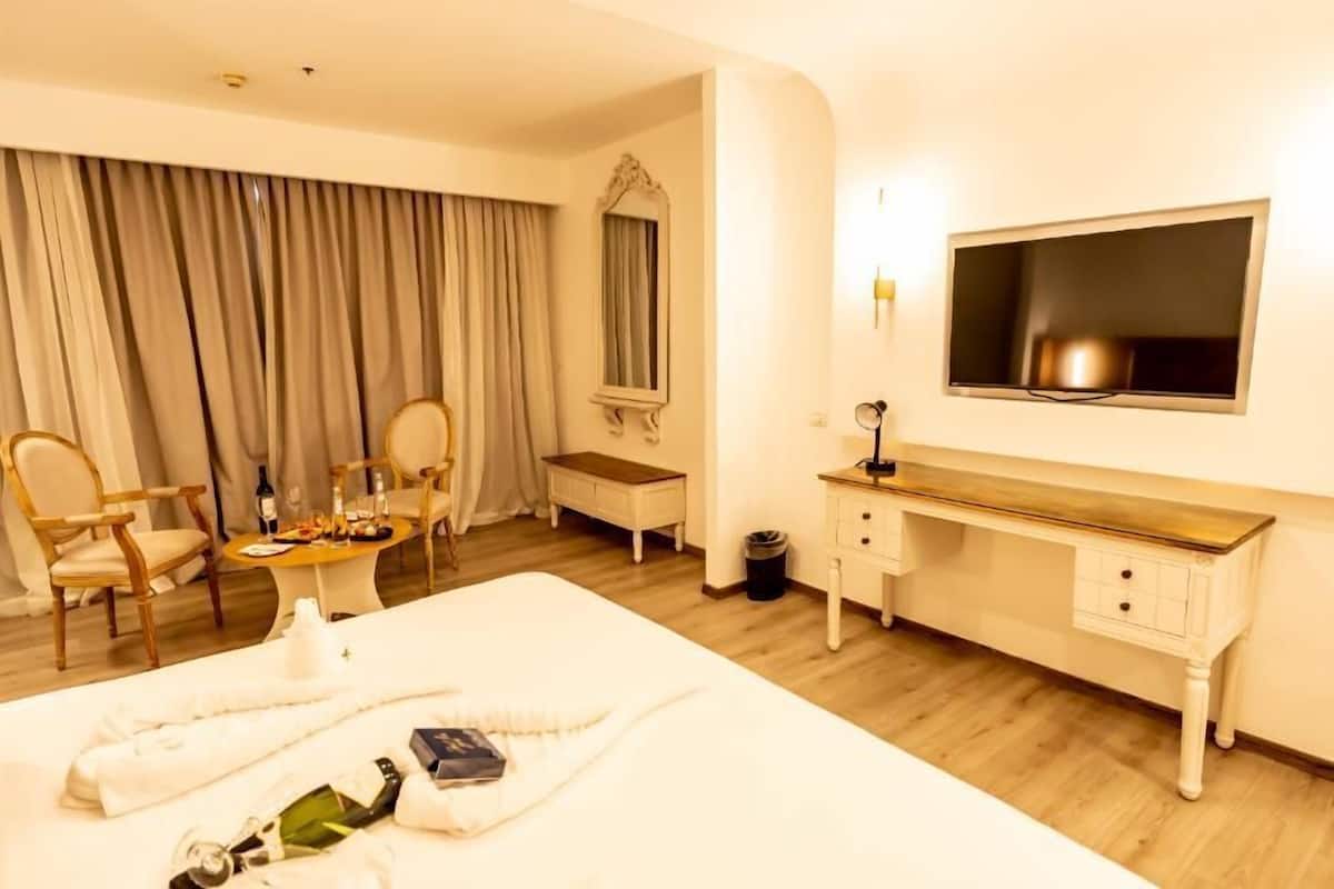 Honeymoon-Suite