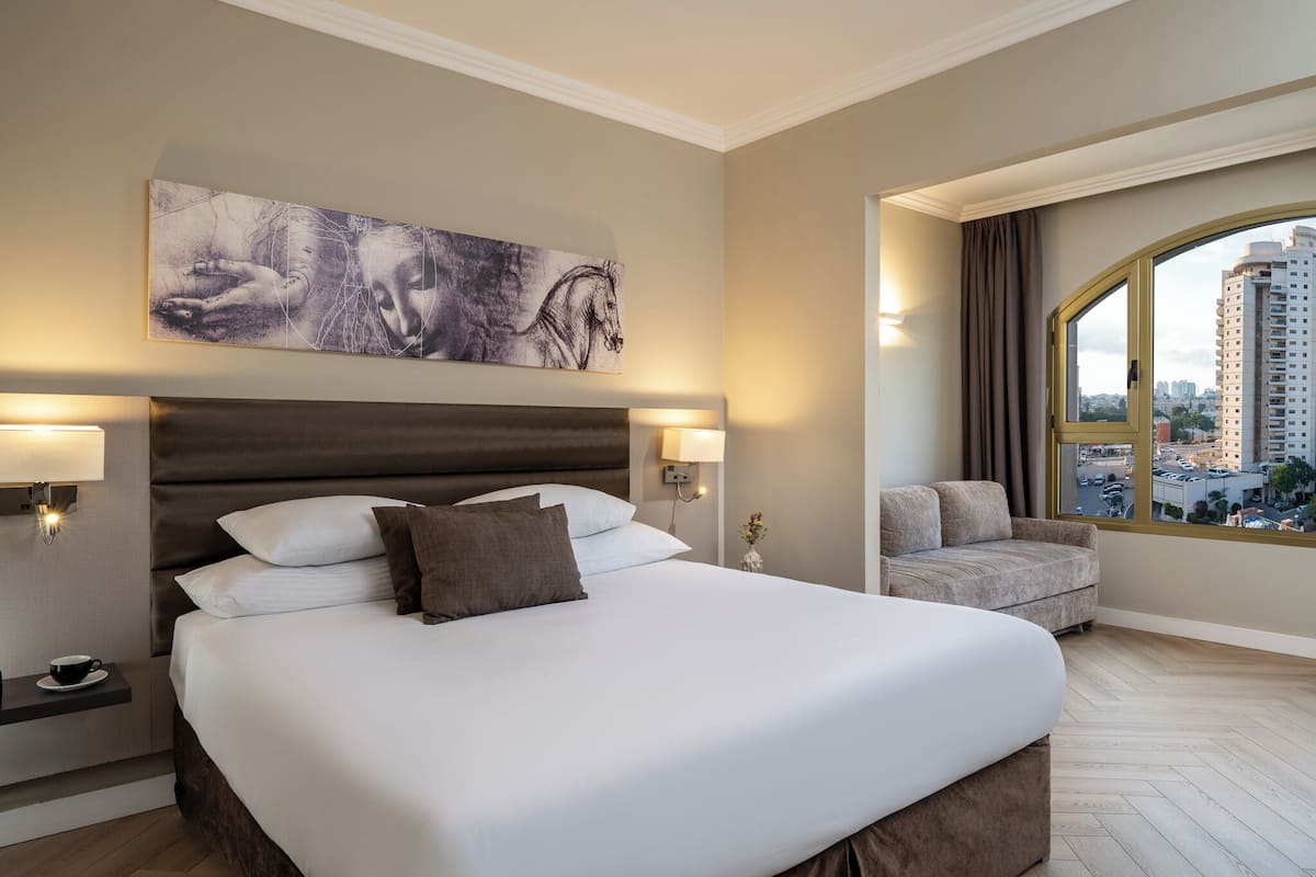 1 Schlafzimmer, Minibar, Zimmersafe, Schreibtisch