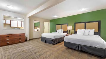 Deluxe Studio, Multiple Beds, Non Smoking
