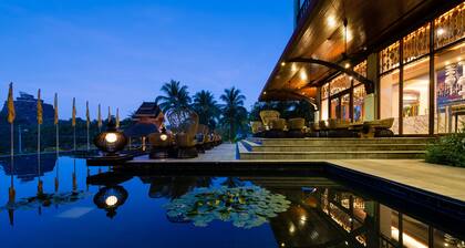 Chatrium Hotel Royal Lake Yangon