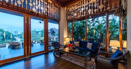 Chatrium Hotel Royal Lake Yangon