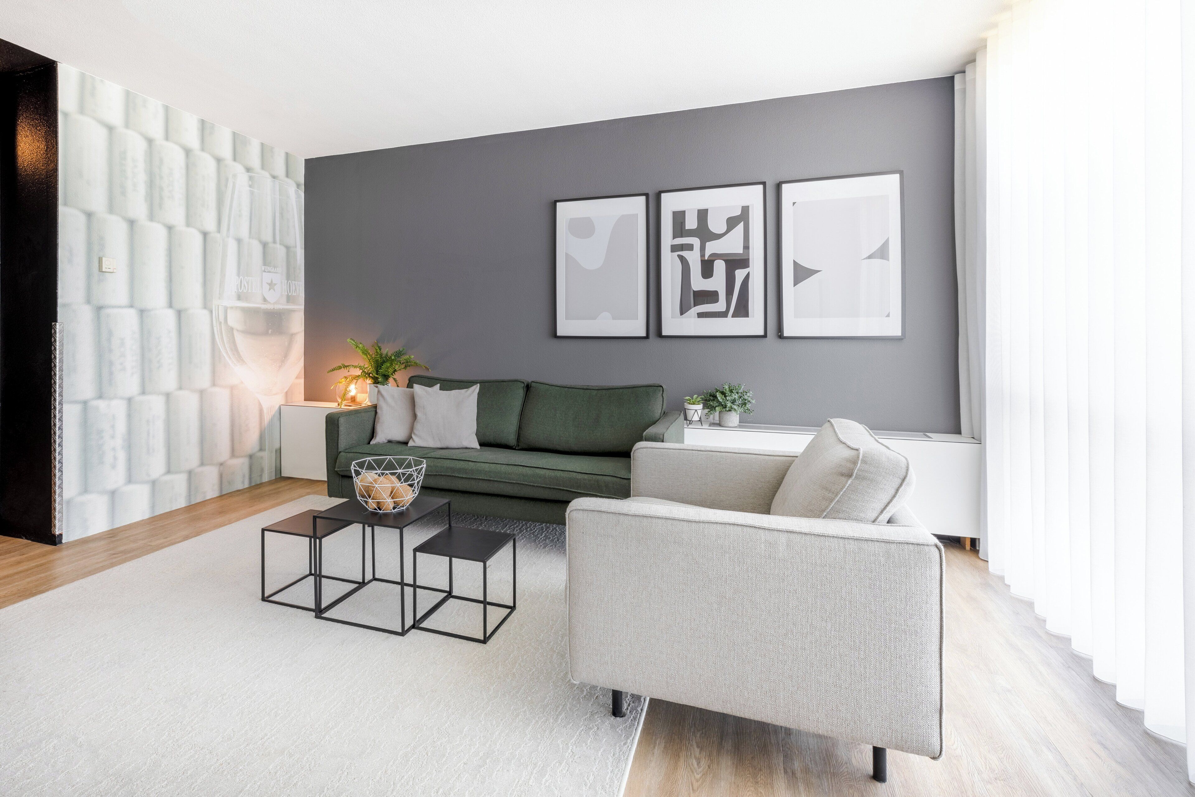 Premium bedding, in-room safe, desk, blackout drapes