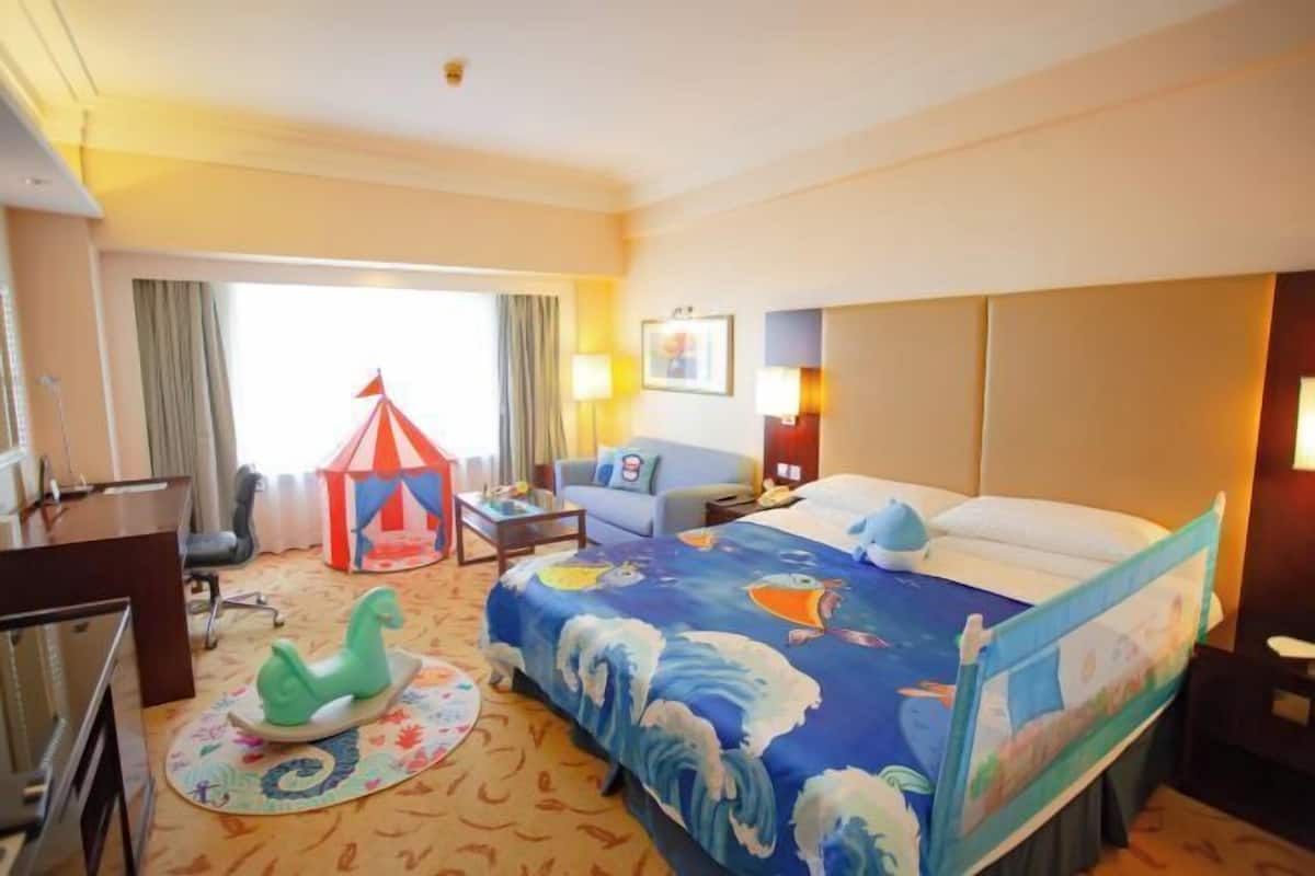 Roupas de cama premium, edredons de pluma, frigobar, cofres nos quartos