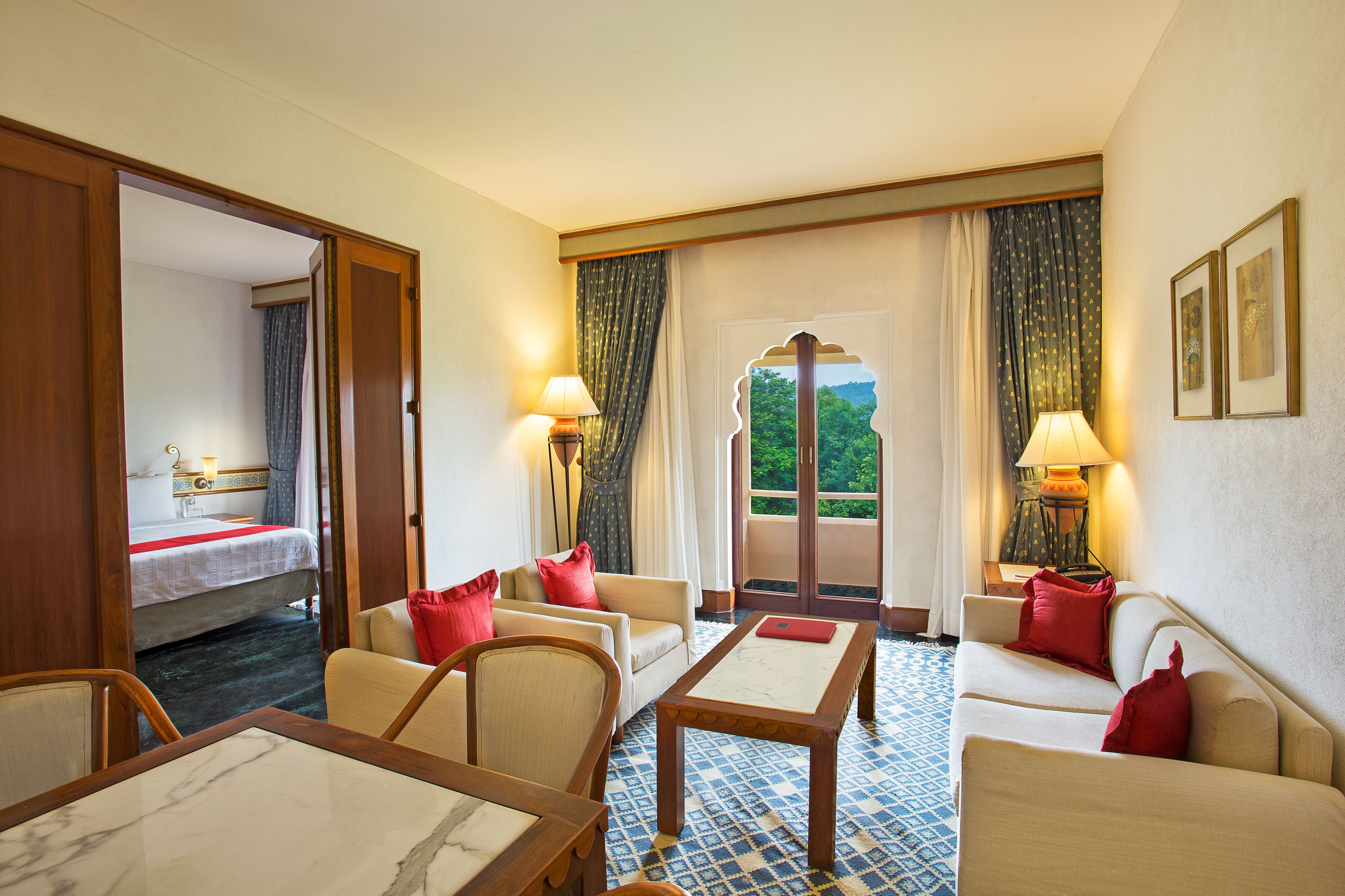 suite | living room | flat-screen tv, pay films