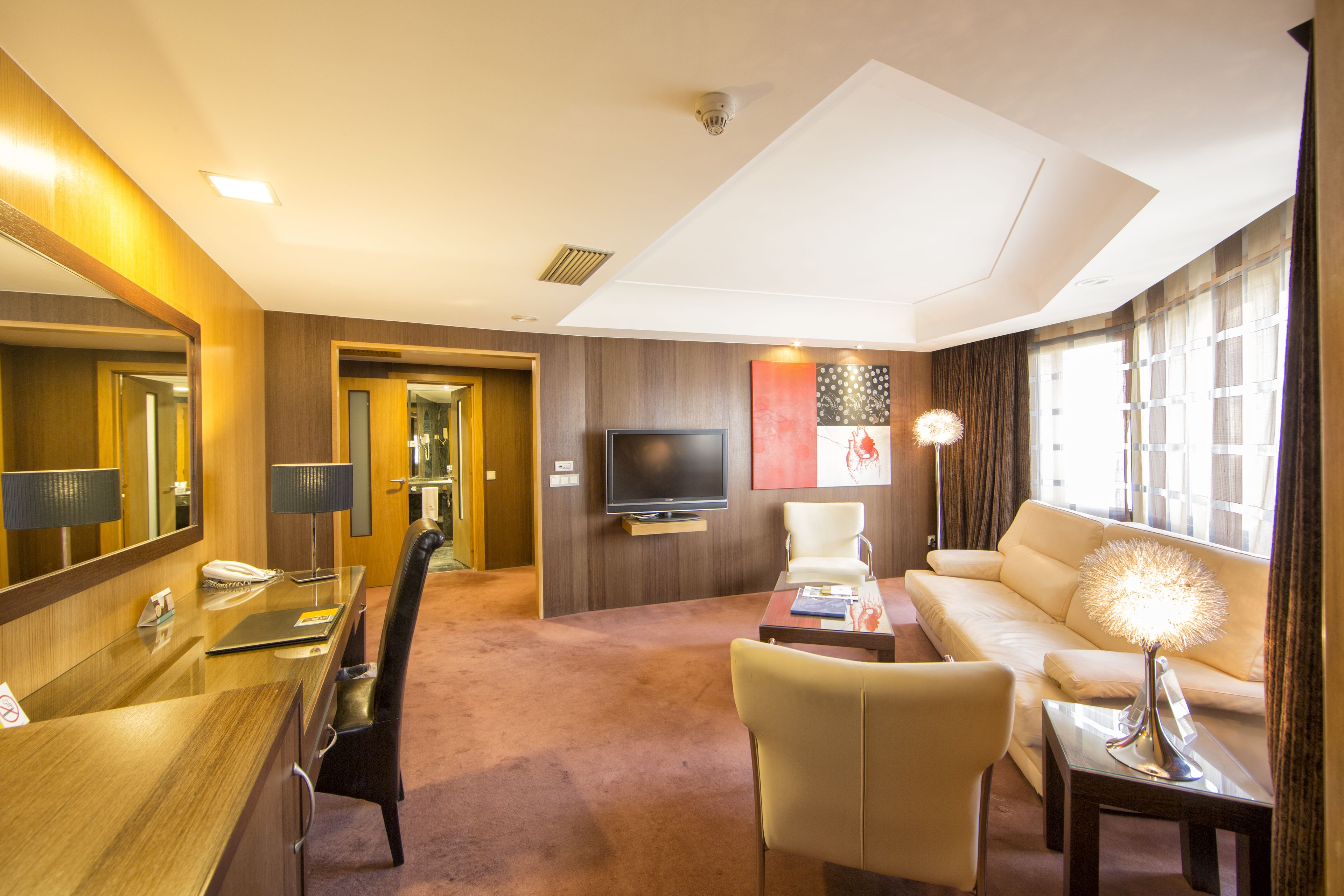 hypo-allergenic bedding, minibar, in-room safe, individually furnished