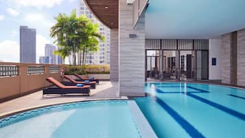 Piscine couverte