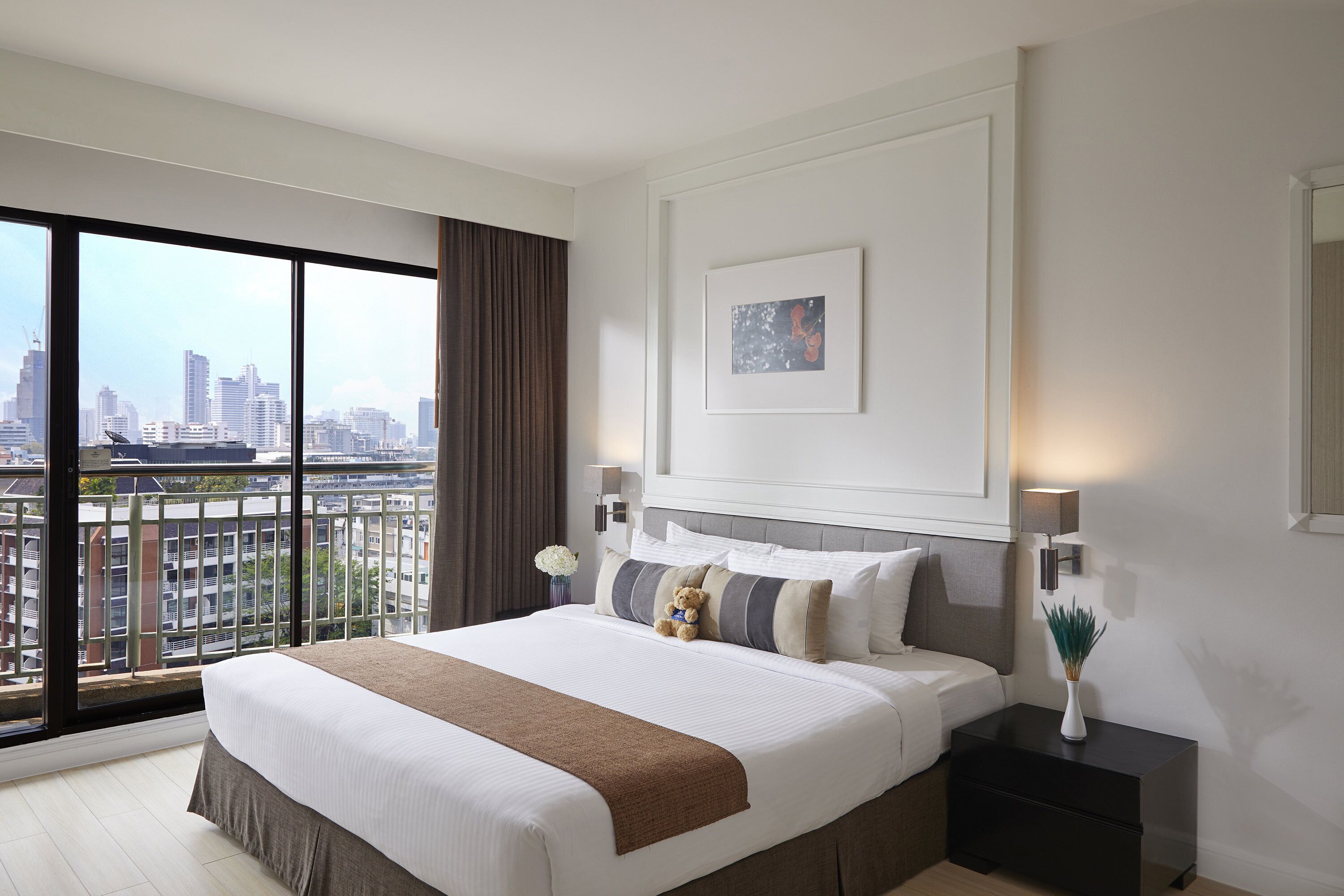 In-room safe, desk, laptop workspace, iron/ironing board