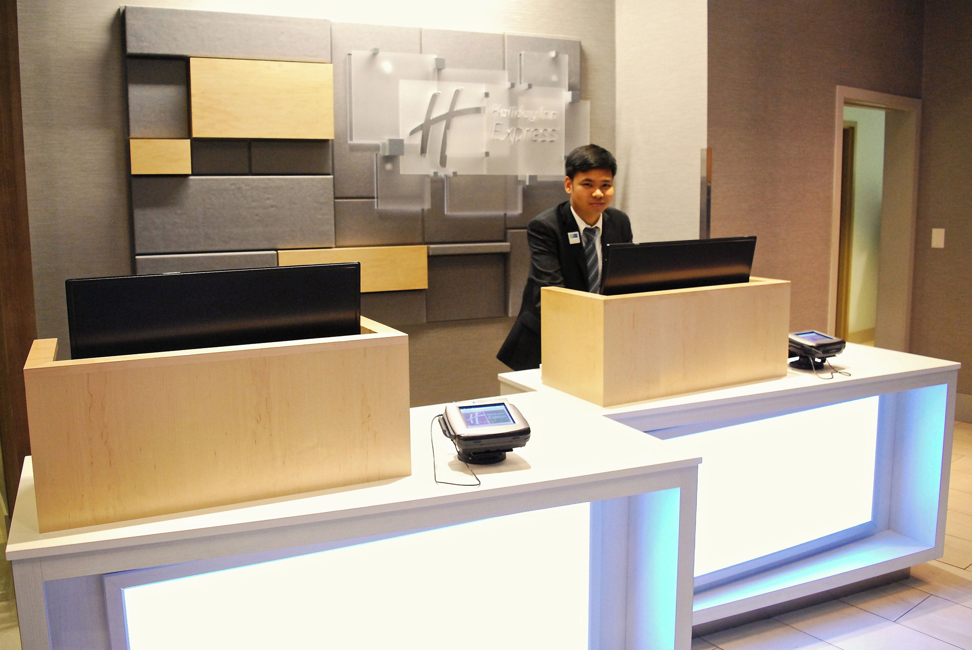 Photo - Holiday Inn Express Vancouver Airport Richmond by IHG