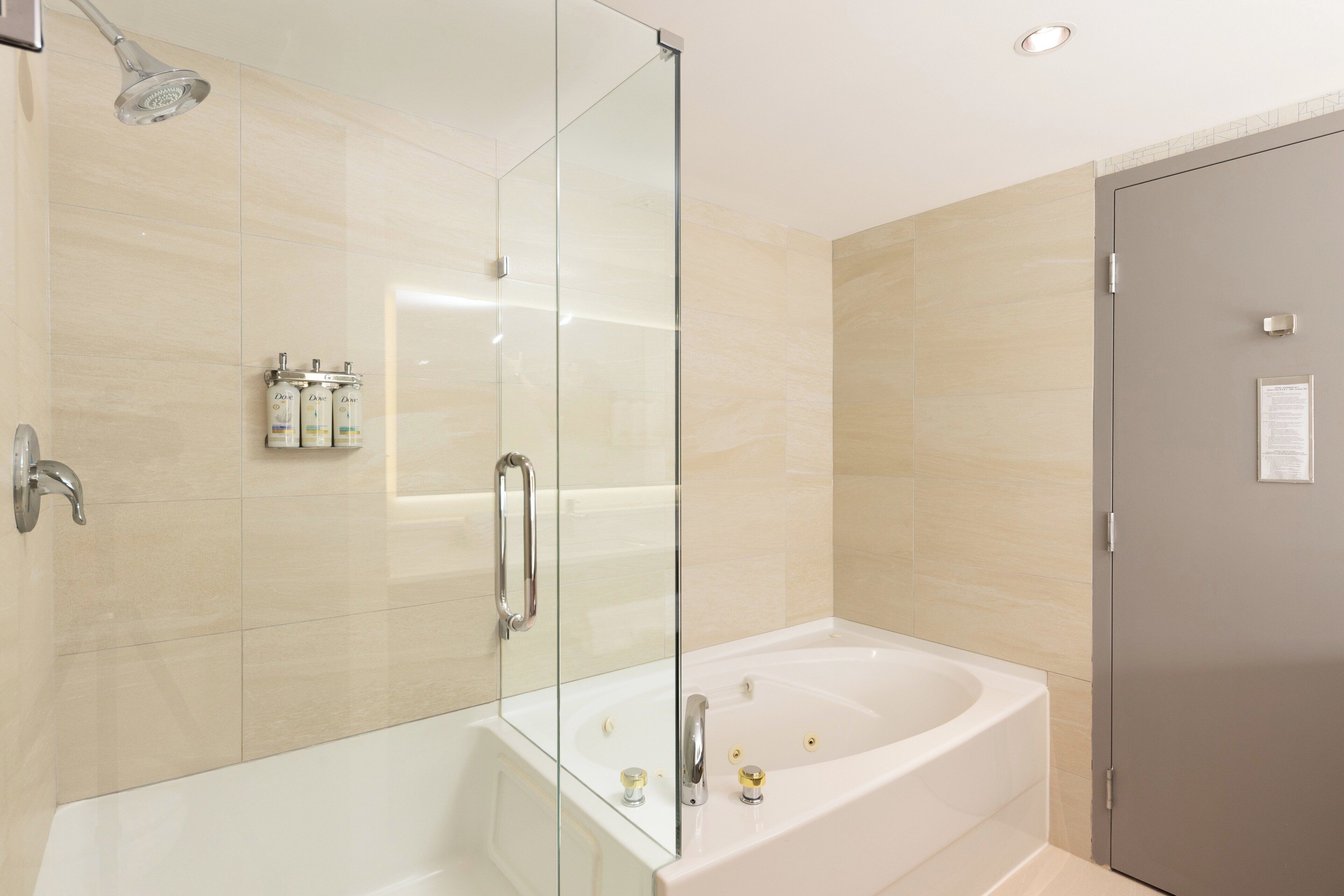 Photo - Holiday Inn Express Vancouver Airport-Richmond by IHG