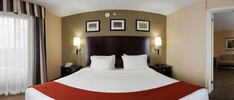 In-room safe, desk, iron/ironing board, free WiFi