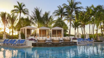 Outdoor pool, pool cabanas (surcharge), pool umbrellas