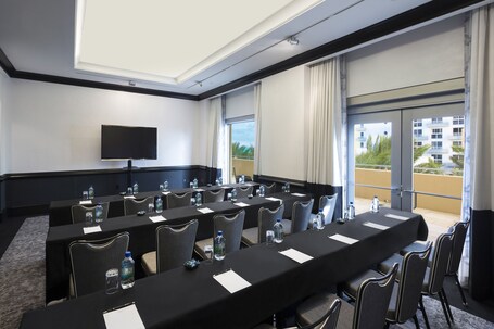Loews Miami Beach Hotel South Beach - Image 64