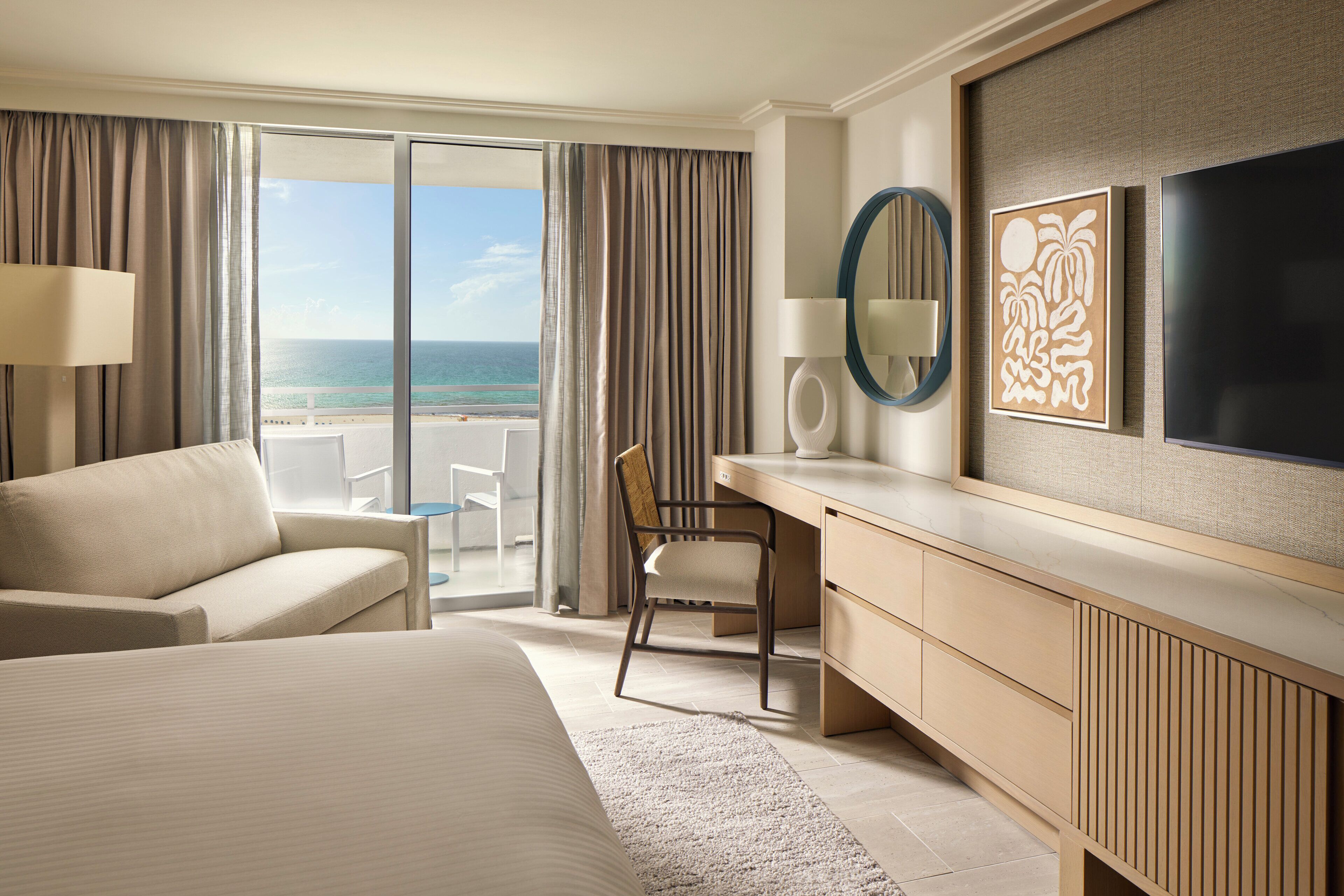 Zimmer, 1 King-Bett und Schlafsofa, Balkon, Meerseite