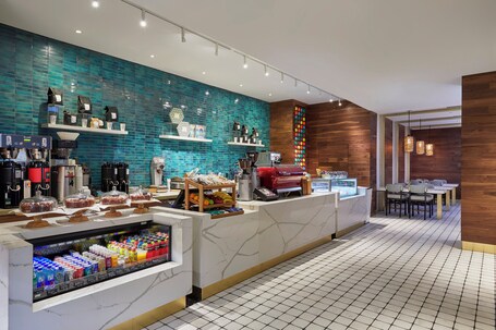 Loews Miami Beach Hotel South Beach - Image 33