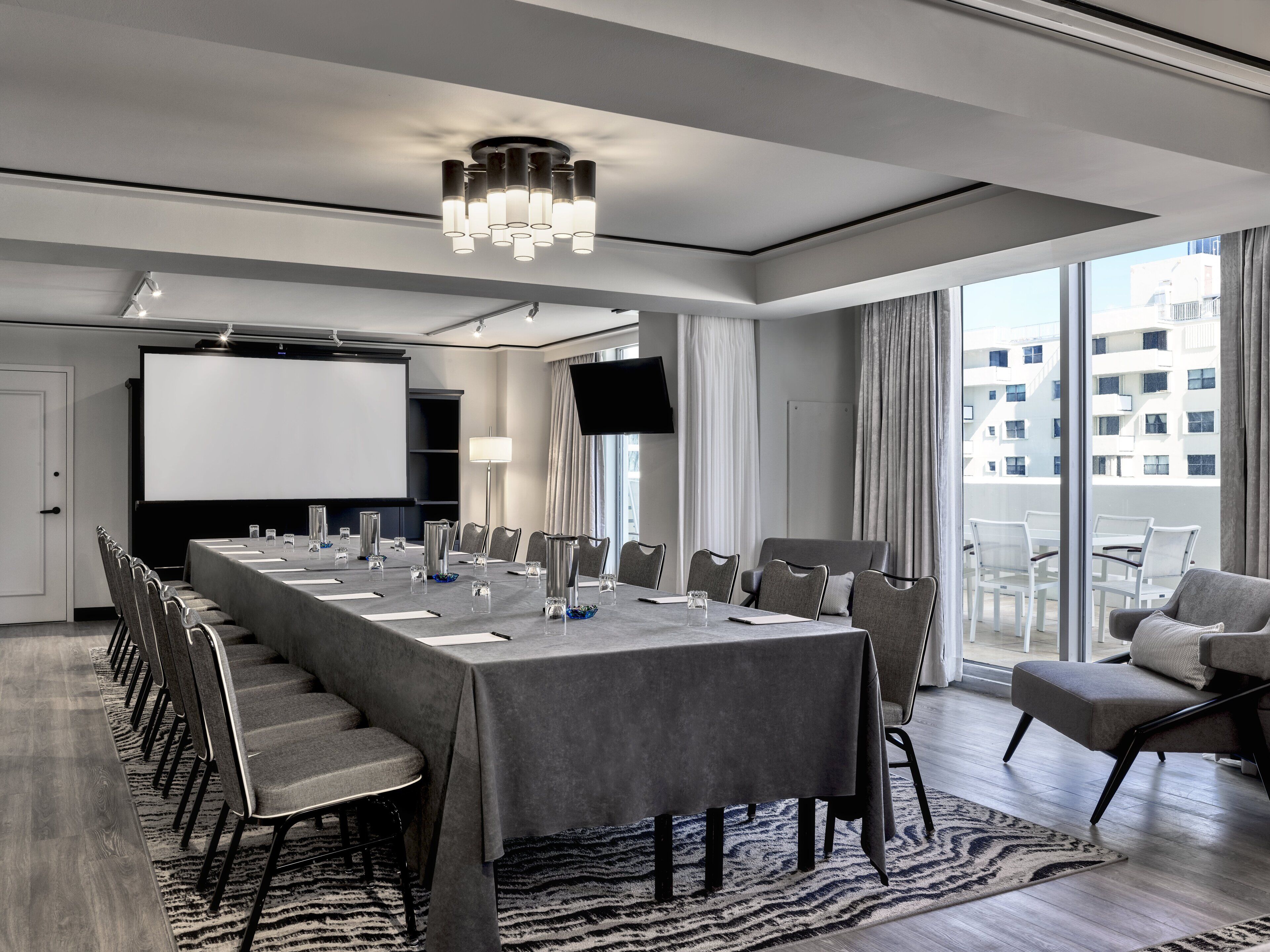 Photo - Loews Miami Beach Hotel – South Beach