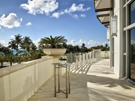 Loews Miami Beach Hotel South Beach - Image 25