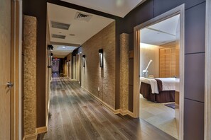 غرف معالجة الأزواج، ساونا، حوض استحمام ساخن، علاجات للجسم، العلاج بالماء