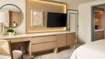 1 bedroom, premium bedding, in-room safe, desk