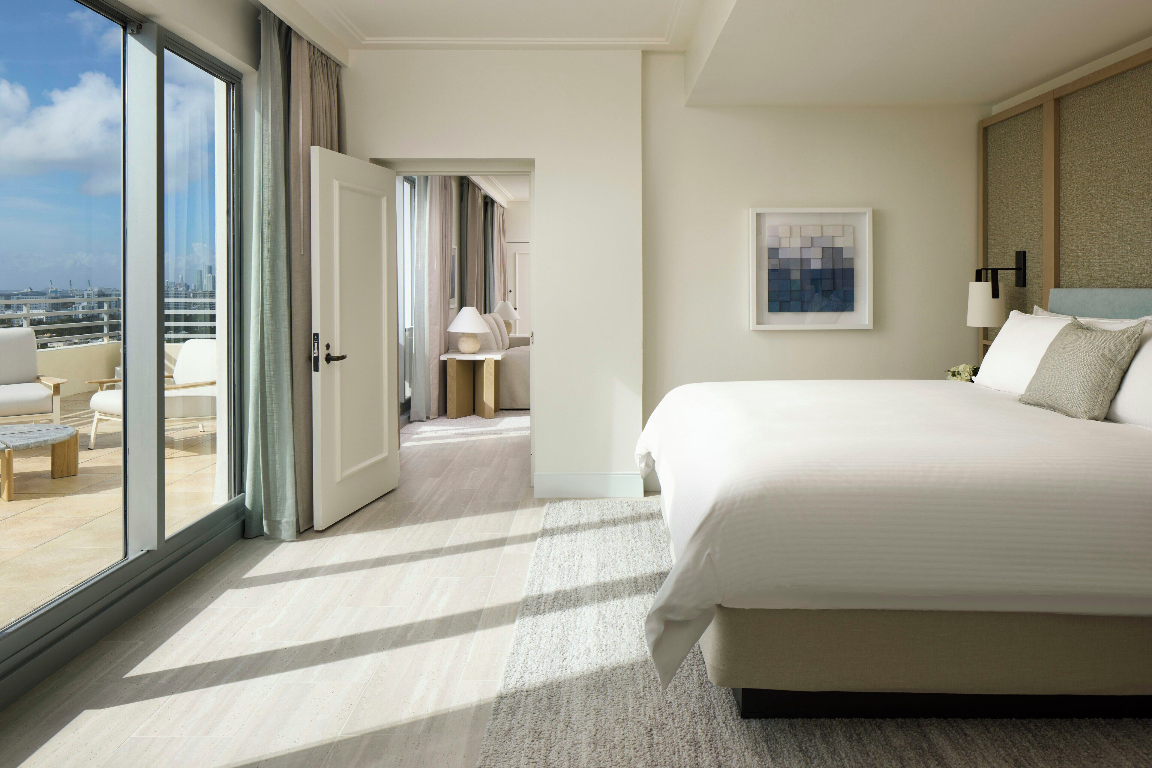 1 bedroom, premium bedding, down comforters, minibar