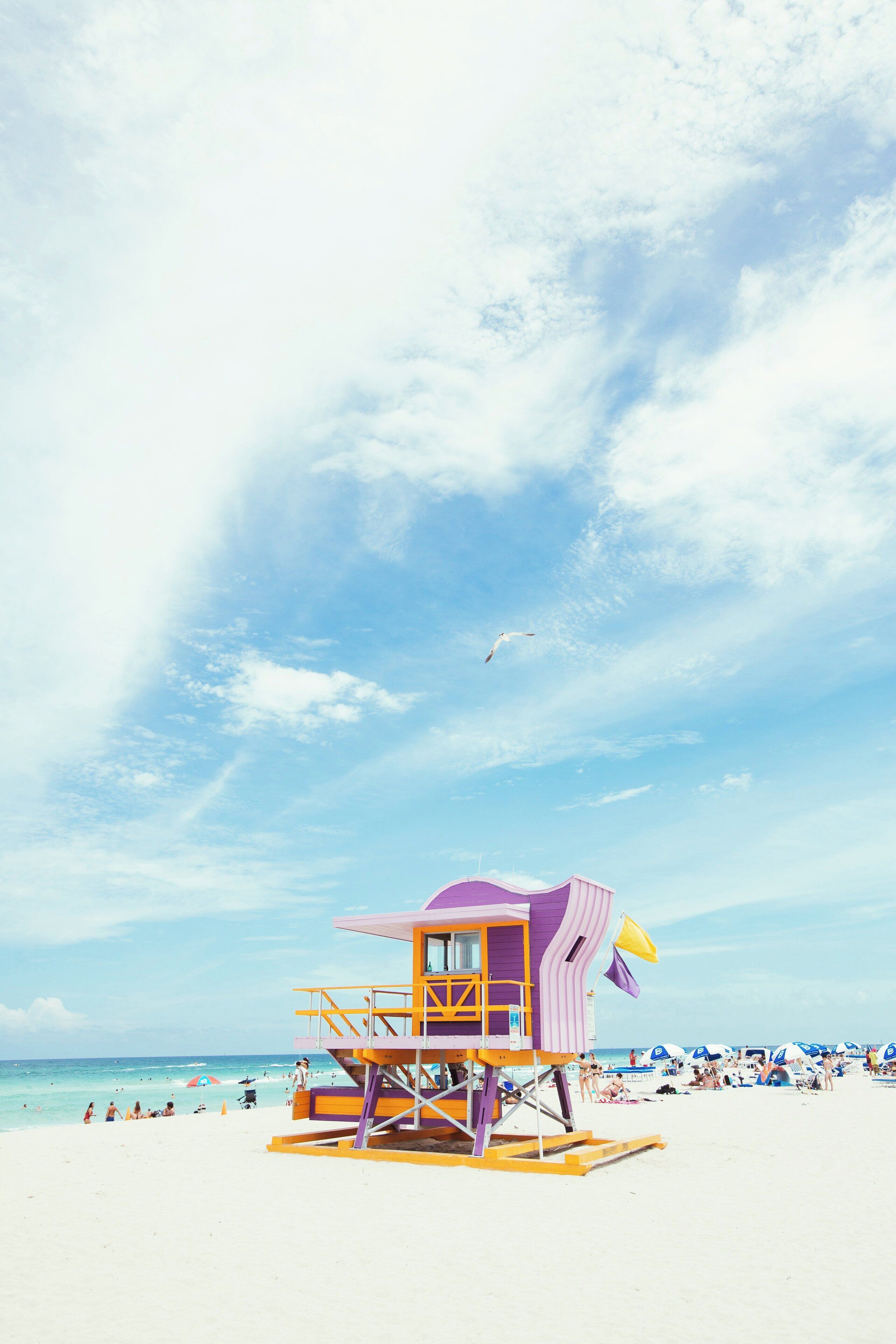 Ubicación a pie de playa, arena blanca y toallas de playa