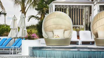 Outdoor pool, pool cabanas (surcharge), pool umbrellas