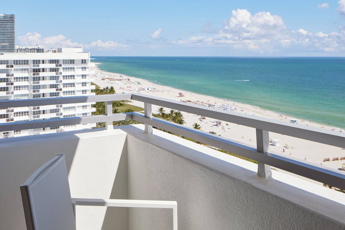 Ocean Front Double Suite with Balcony | Façade de l’hébergement